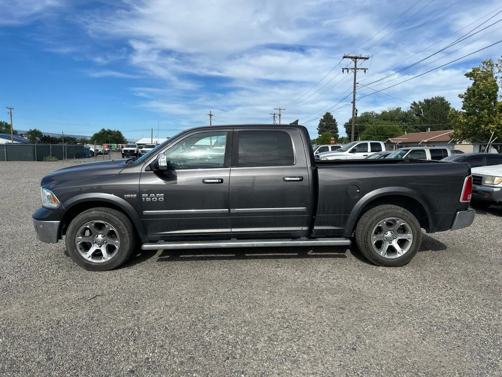 Used 2014 Crystal Metallic Ram Laramie image 4