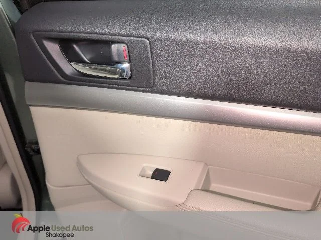 Used 2010 Green Subaru 2.5i Premium image 32
