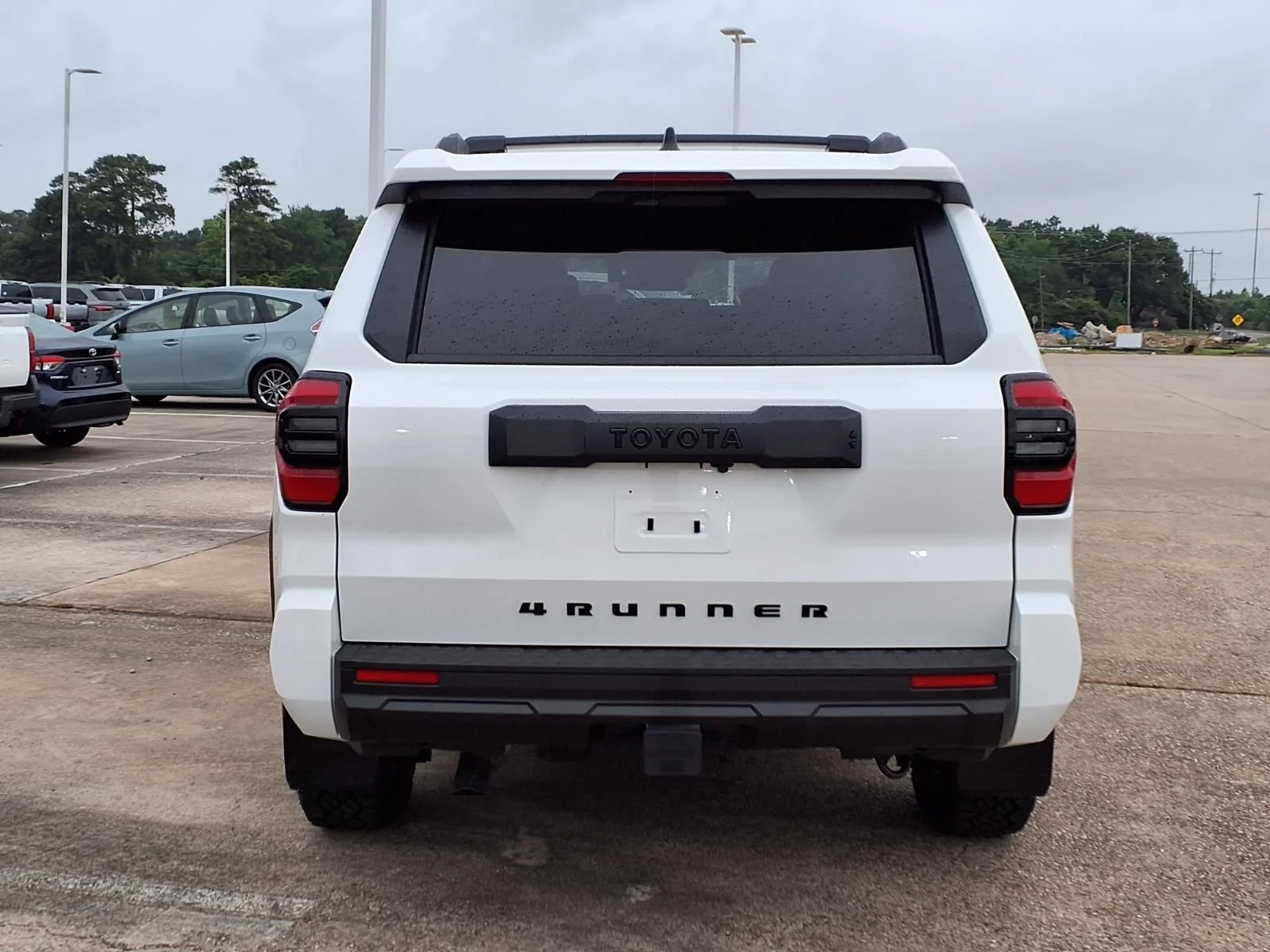 New 2026 White Toyota SR5 image 7