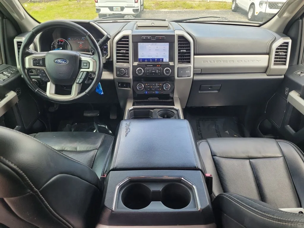 Used 2021 White Ford Lariat image 11