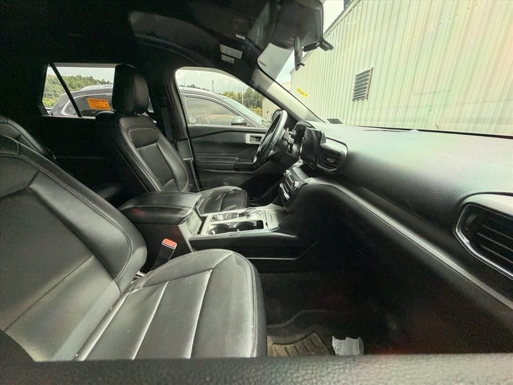 Used 2020 Blue Ford XLT image 12