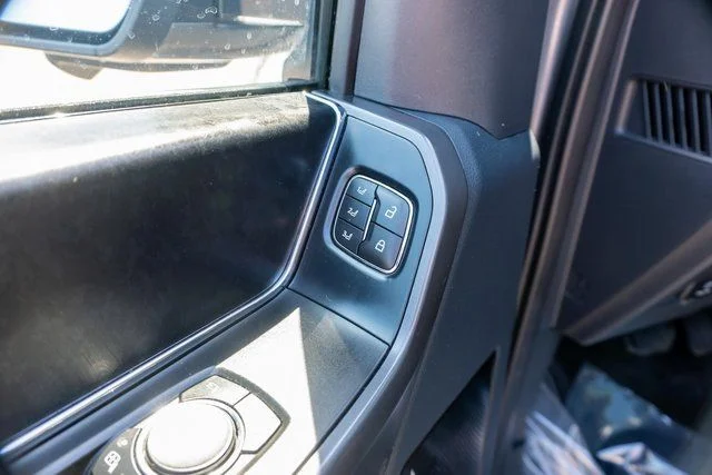 Used 2025 Gray Ford Tremor image 19