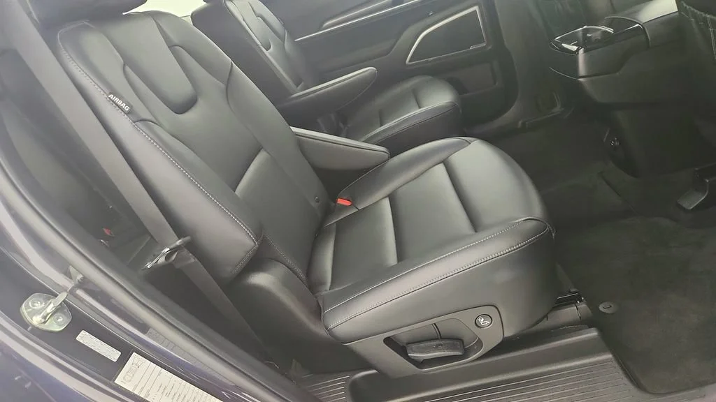 Used 2025 Gray Kia S image 34