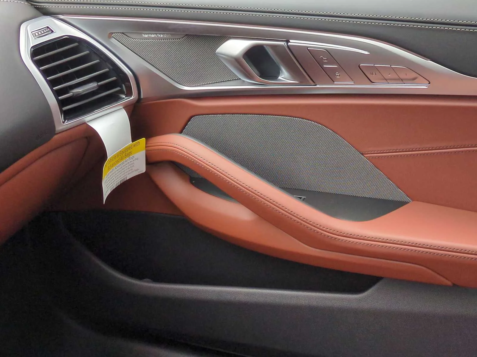 2026 BMW 8 Series 840i - Photo 39