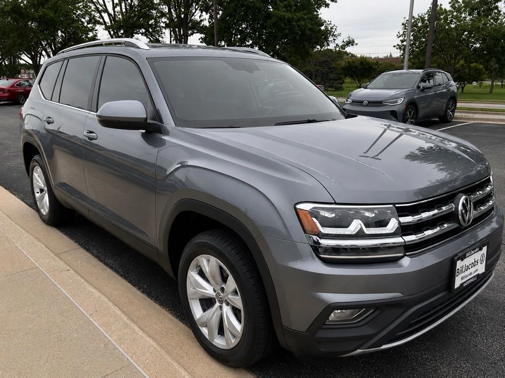 Used 2019 Gray Volkswagen 2.0T SE image 6