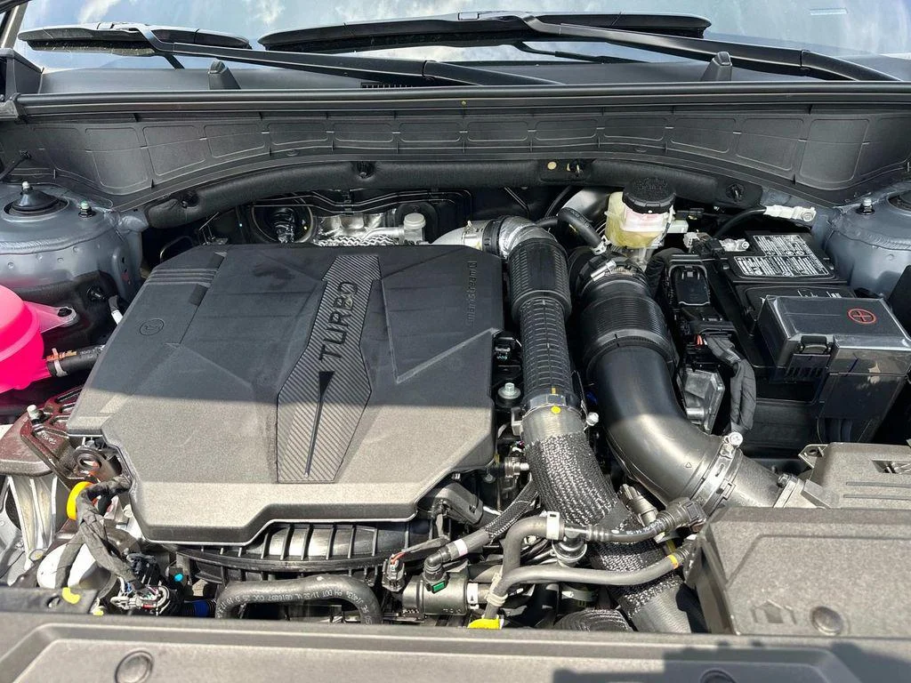 2026 Hyundai Santa Fe Limited - Photo 14