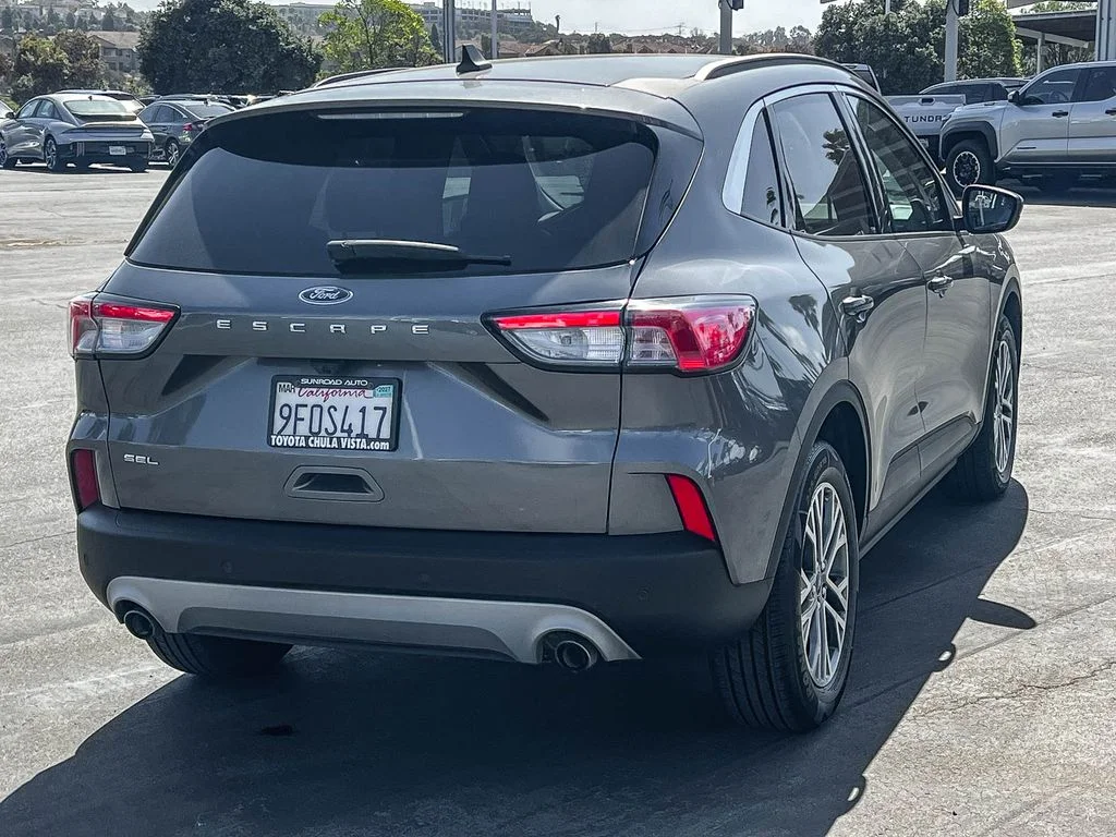 Used 2022 Gray Ford SEL image 6