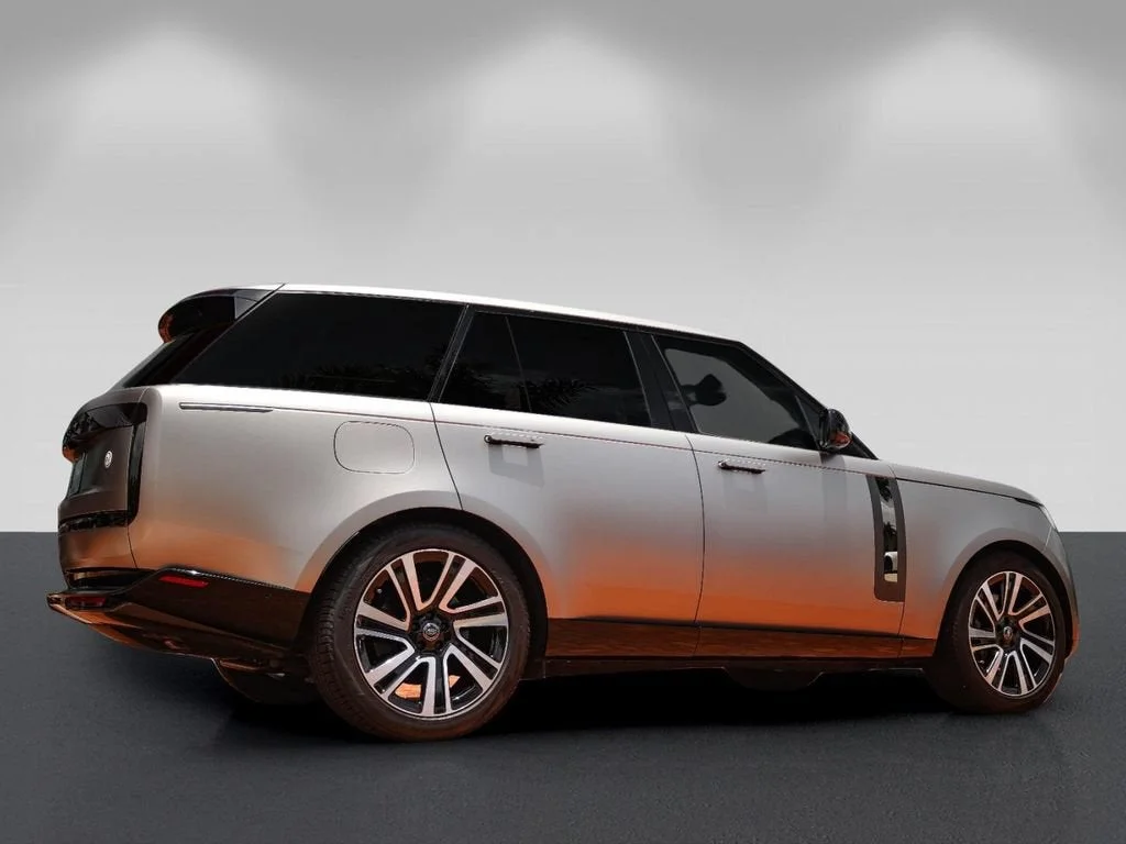 Used 2023 Flux Silver SV Bespoke Ultra Metallic Satin Land Rover SV image 24
