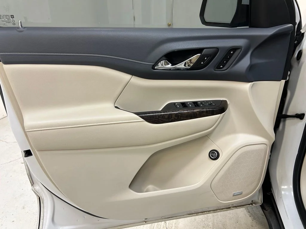 Used 2020 White GMC Denali image 14