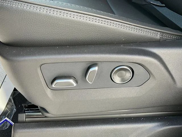 New 2026 Glacier White Tricoat GMC Denali image 28