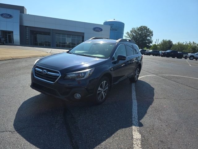 Used 2018 Dark Blue Subaru 2.5i image 7