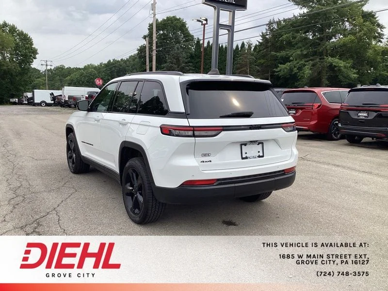 Used 2023 White Jeep Altitude X image 5