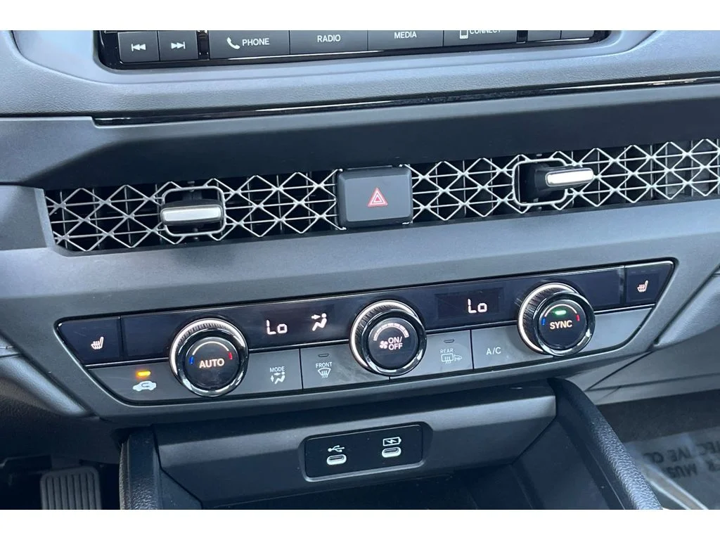 Certified Used 2023 Lunar Silver Metallic Honda EX image 26