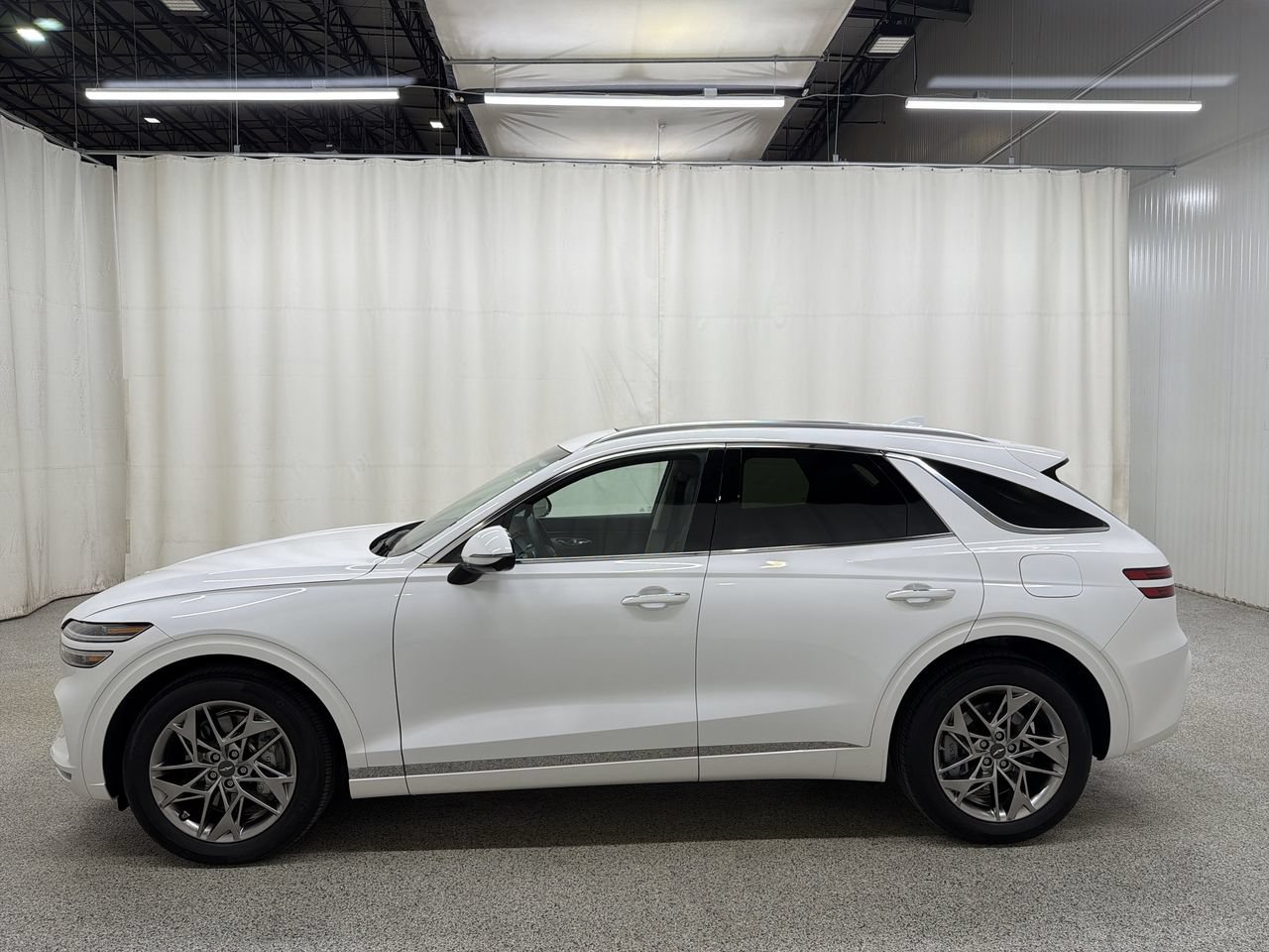 2025 GENESIS GV70 Standard - Photo 6