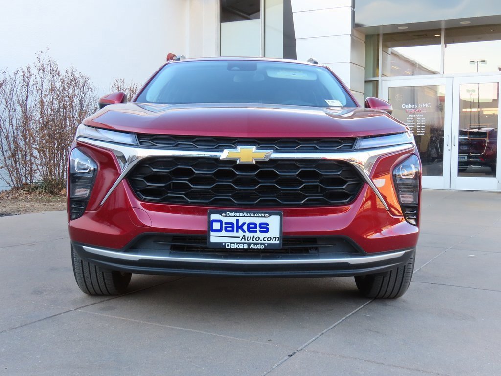 Used 2025 Chevrolet Trax LT with VIN KL77LHEP8SC239966 for sale in Kansas City