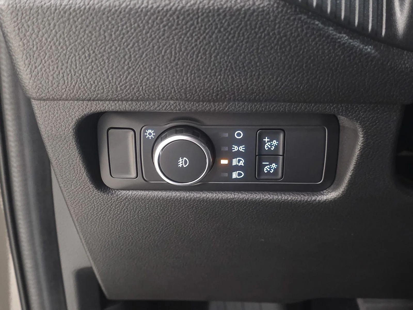 New 2026 Marsh Gray Ford Lariat® image 25