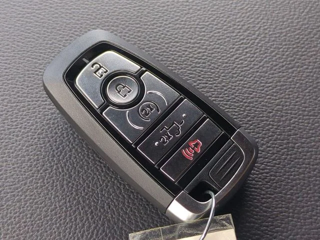 New 2026 Silver Ford Lariat image 30