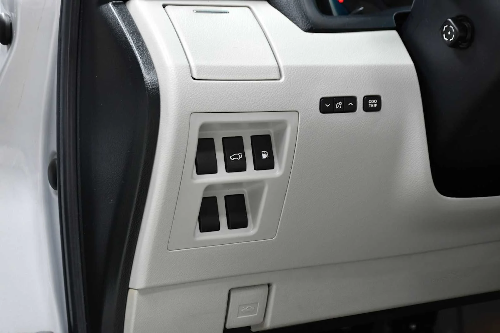 Used 2010 Tungsten Pearl Lexus  image 16