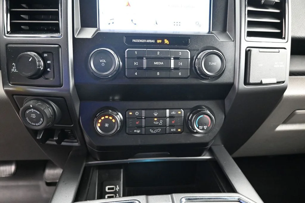 Used 2019 Gray Ford XLT image 20