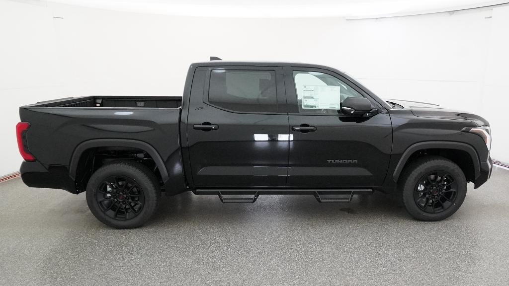 New 2026 Midnight Black Metallic Toyota SR5 image 45