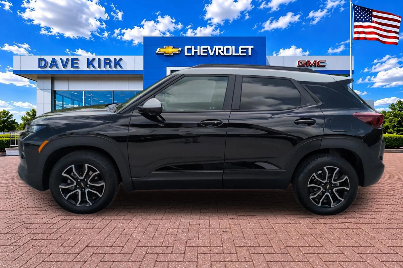 Used 2023 Mosaic Black Metallic Chevrolet ACTIV image 6