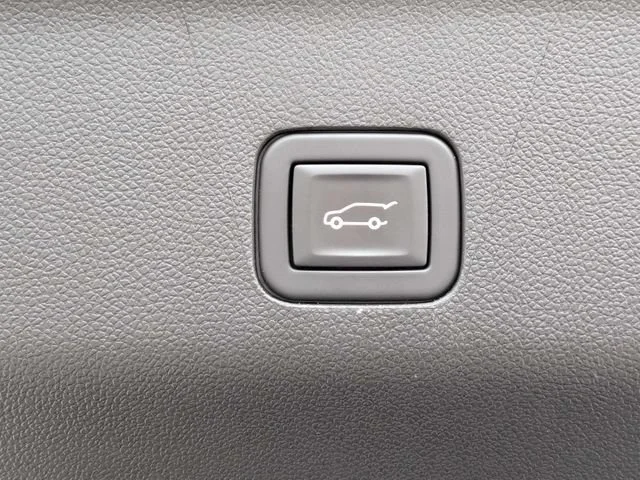 Used 2023 STERLING METALLIC GMC SLT image 13