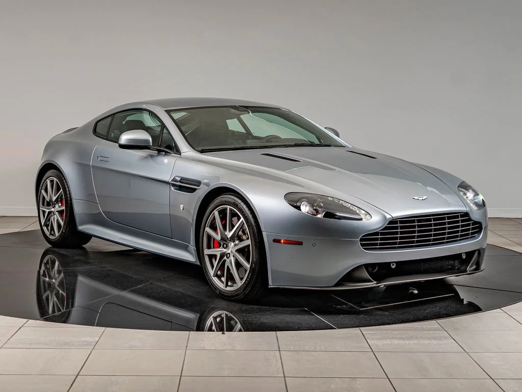 Used 2015 Skyfall Silver Aston Martin  image 3
