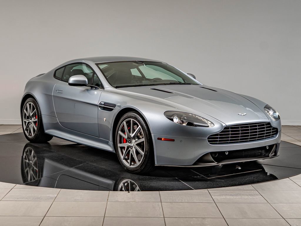 Used 2015 Skyfall Silver Aston Martin  image 3