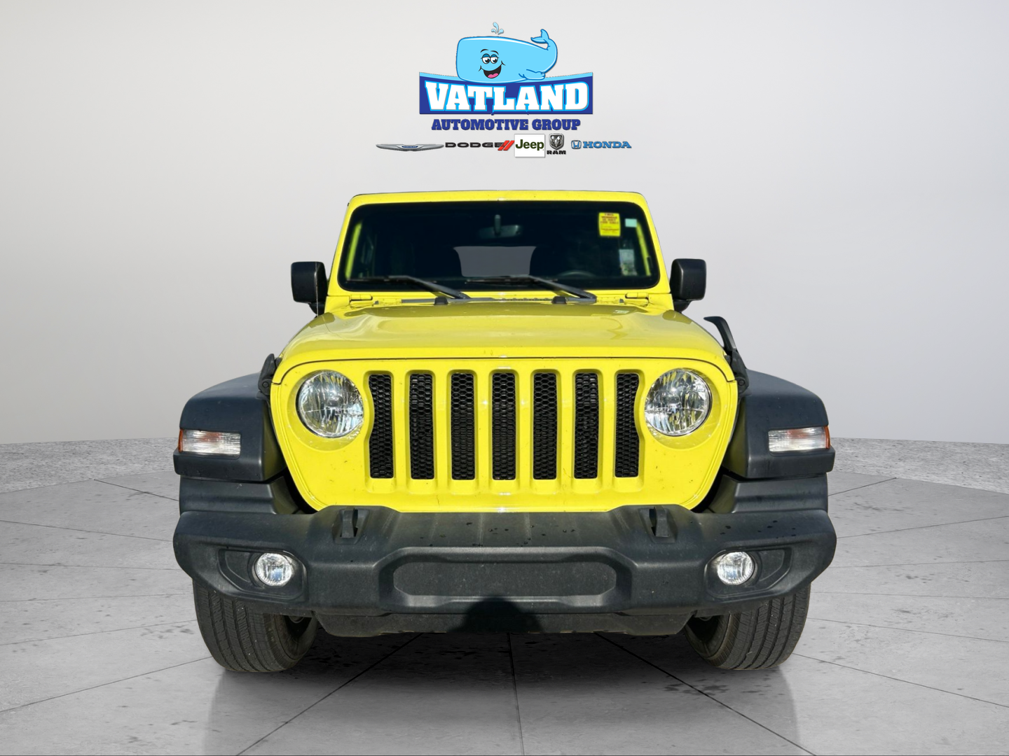 Used 2023 Yellow Jeep Sport S image 8