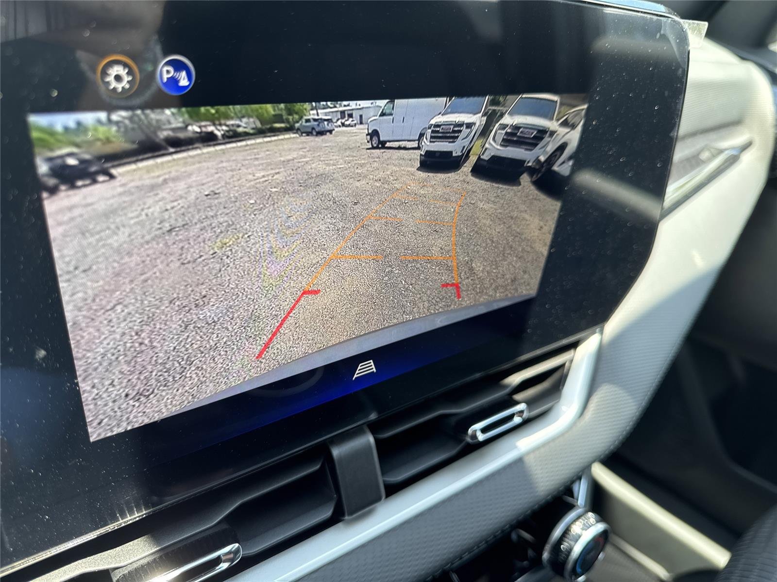 2026 Chevrolet Equinox LT - Photo 10
