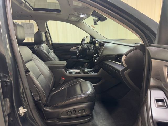 Used 2018 GRAPHITE METALLIC Chevrolet LT Leather image 40