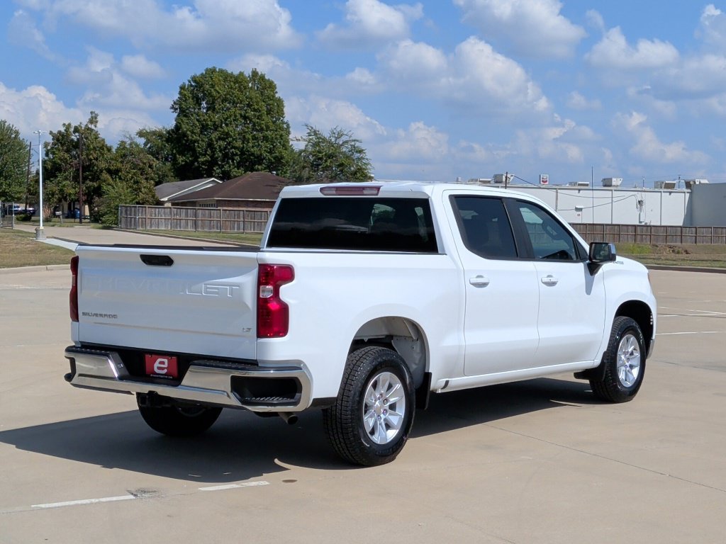 Used 2025 White Chevrolet LT image 8