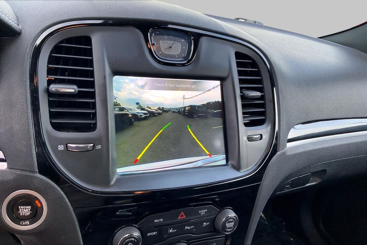 Used 2018 Bright White Clearcoat Chrysler 300S image 26