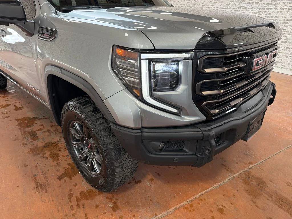 Used 2024 Sterling Metallic GMC AT4X image 9