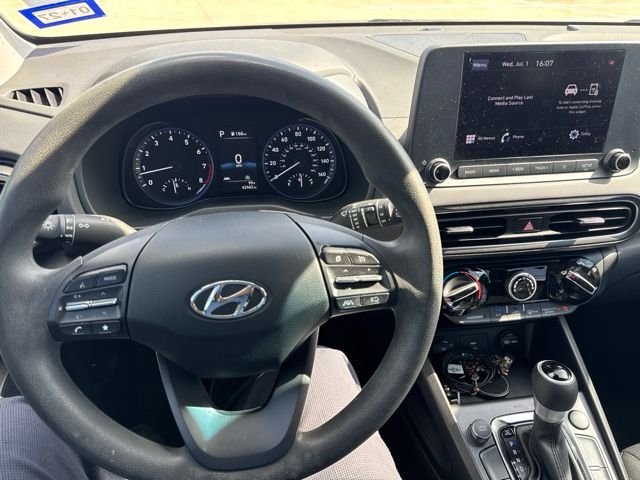 Used 2023 Gray Hyundai SEL image 9