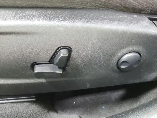 Used 2023 Green Dodge SXT image 20