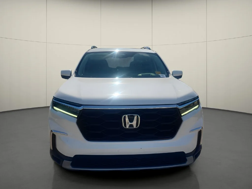 Used 2025  Honda Elite image 2
