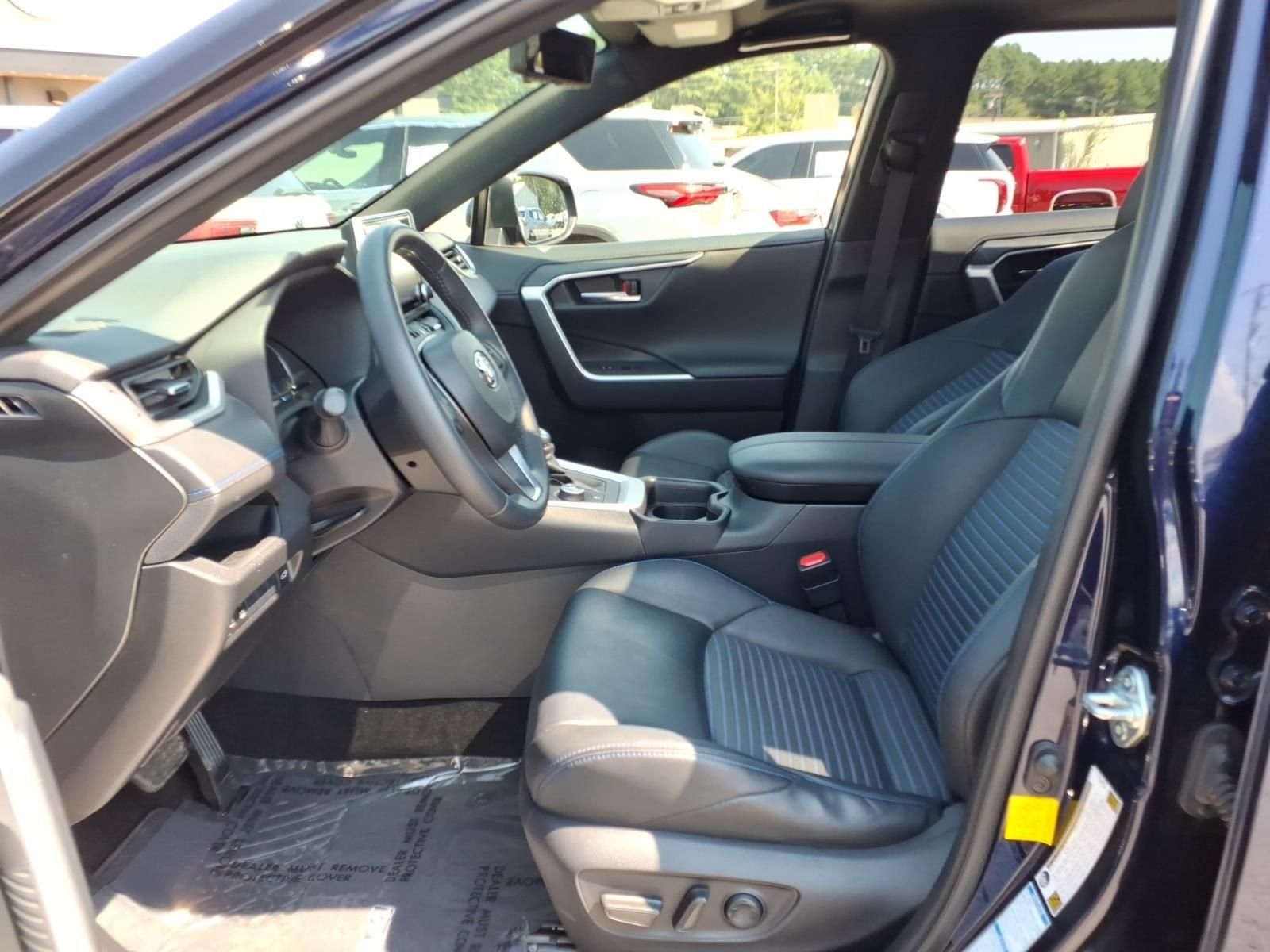 Used 2019 Blue Toyota XSE image 10