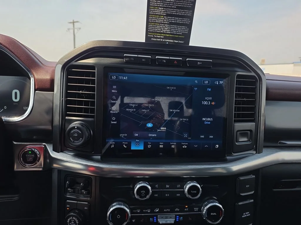 Used 2023 Avalanche Ford LARIAT image 18