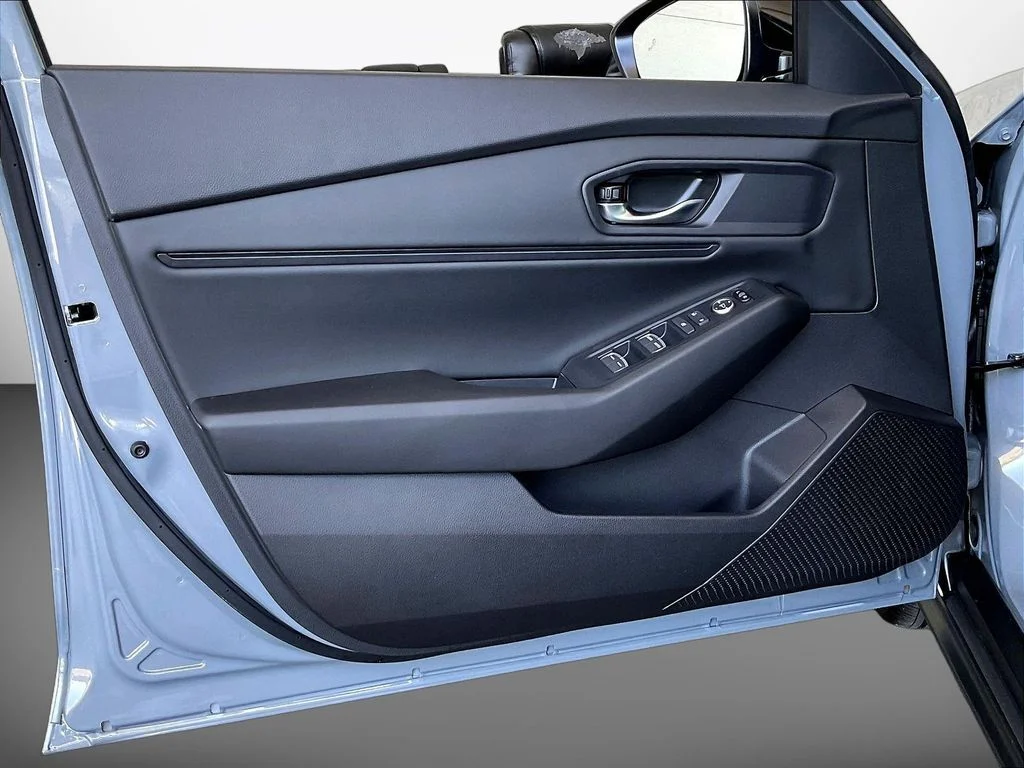 New 2026 Urban Gray Pearl Honda SE image 22