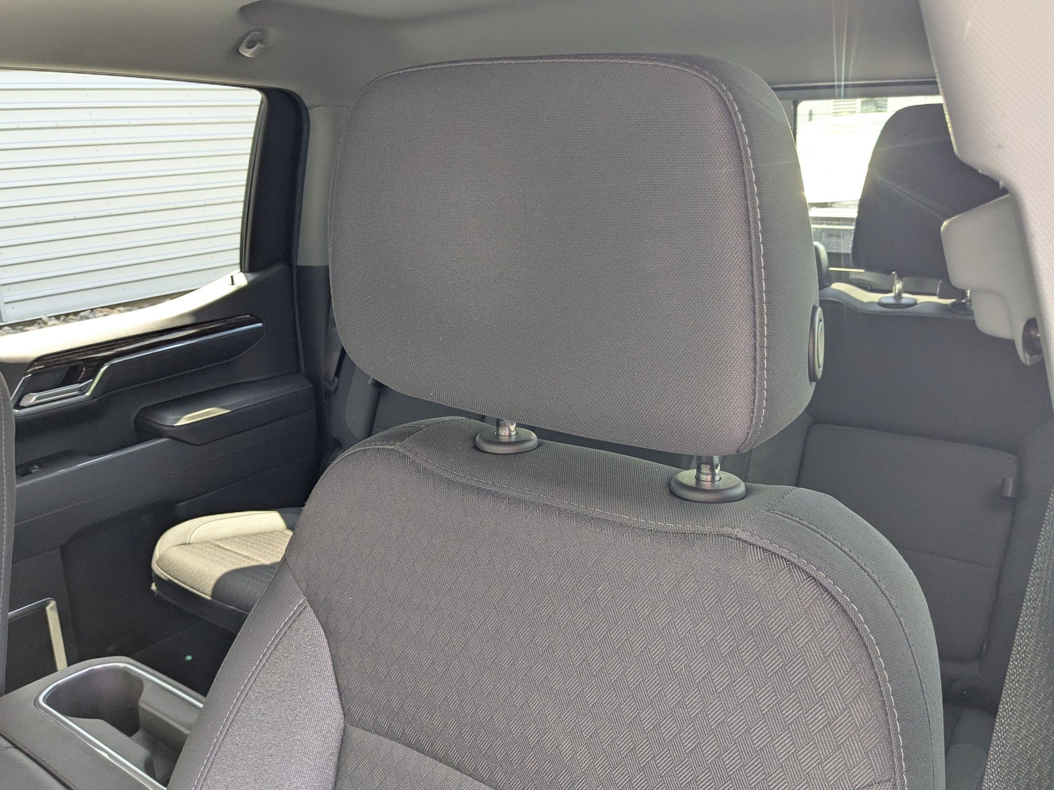 Used 2024 Onyx Black Metallic GMC Elevation image 27