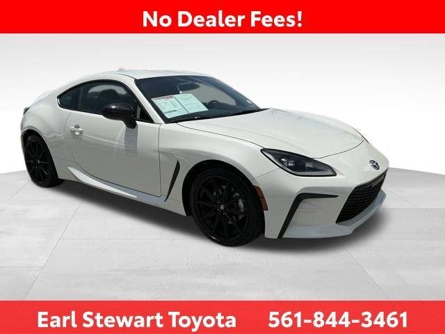 Certified Used 2025 HALO Toyota  image 3