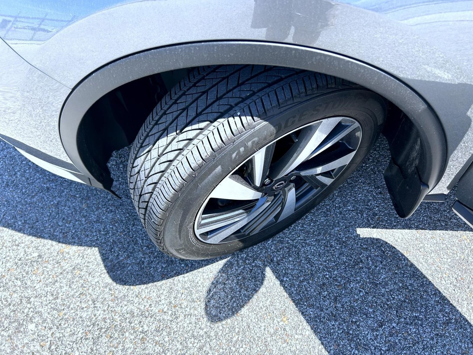 Used 2023 Gray Nissan SL image 23