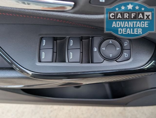 Used 2025 Summit White Chevrolet 2RS image 17