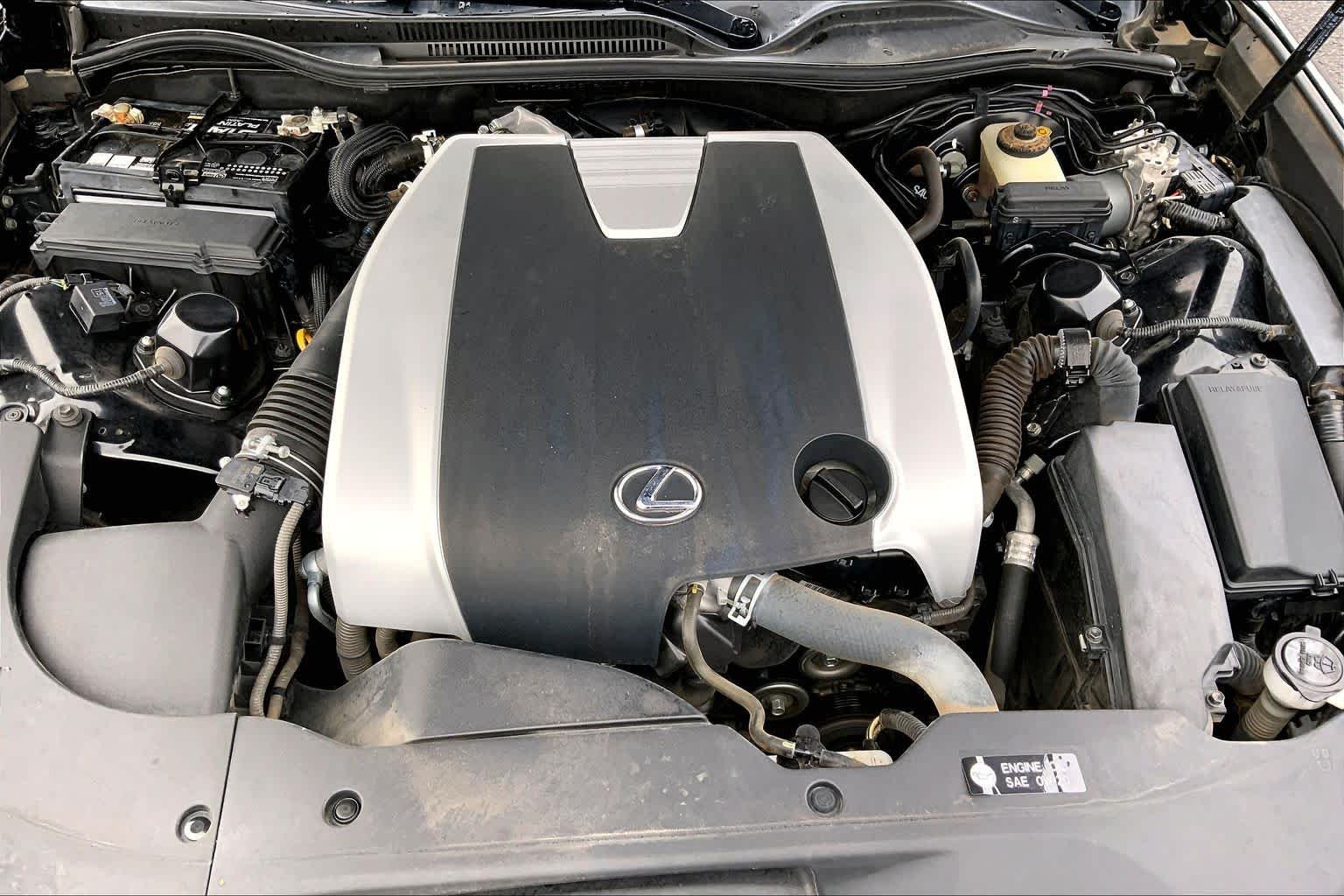 Used 2015 Obsidian Lexus  image 32