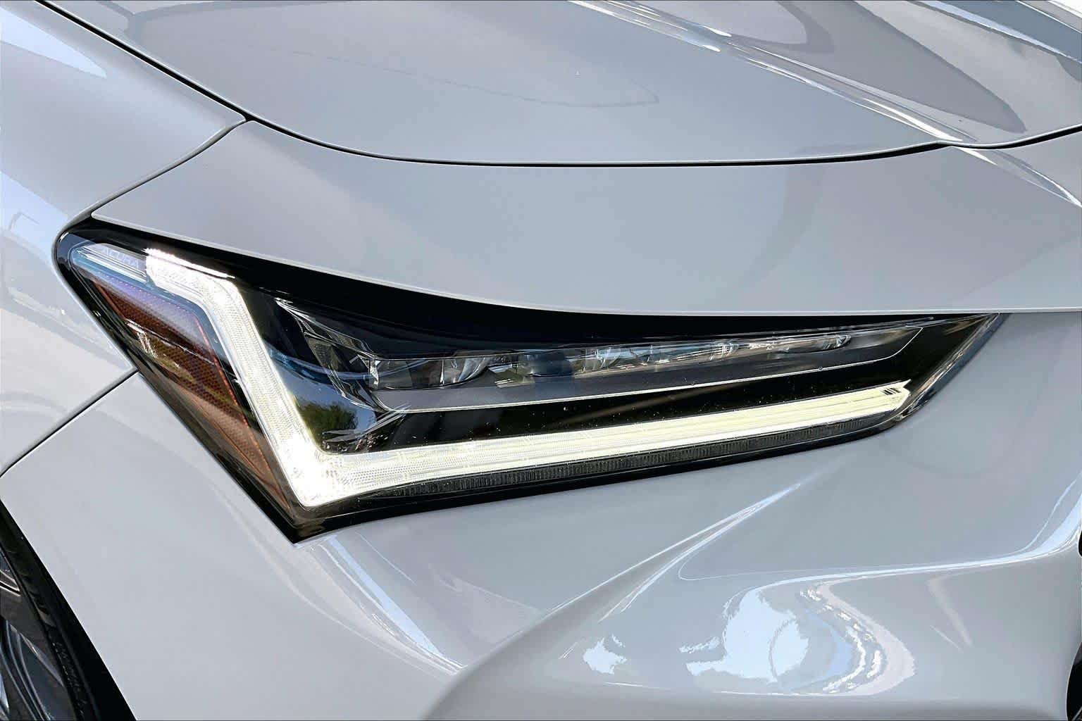 Used 2023 Platinum White Pearl Acura w/A-Spec Package image 28