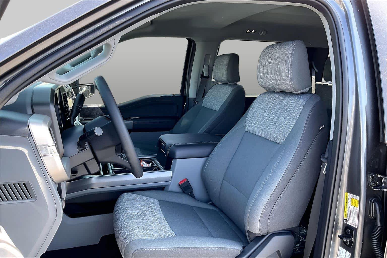 New 2026 Carbonized Gray Metallic Ford F-250® XLT image 6