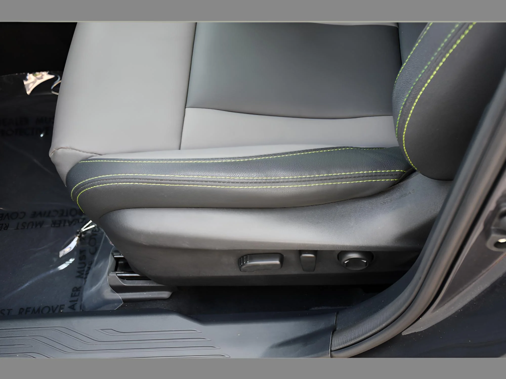 Used 2024 Magnetite Gray Metallic Subaru Onyx Edition XT image 34