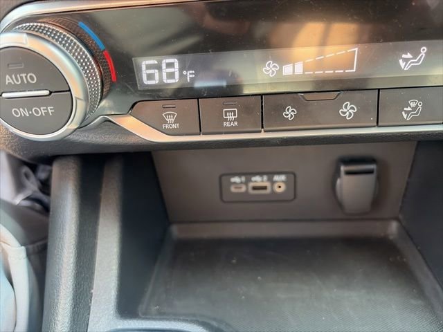 Used 2020 Aspen White Tricoat Nissan SV image 9