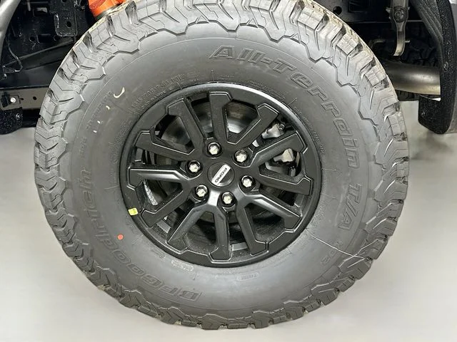 New 2026 Carbonized Gray Metallic Ford Raptor image 32